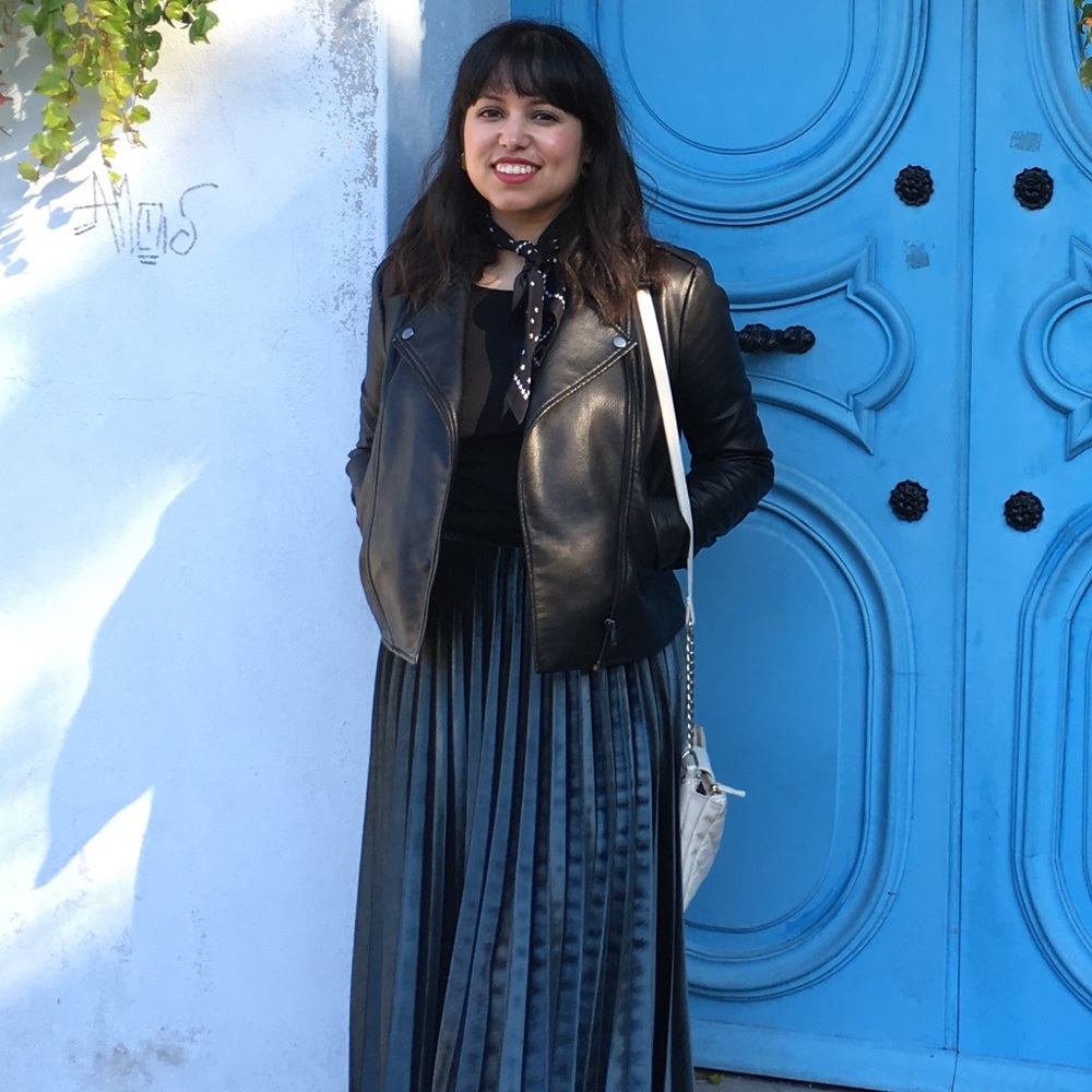 Meet your Posher, Esmeralda
